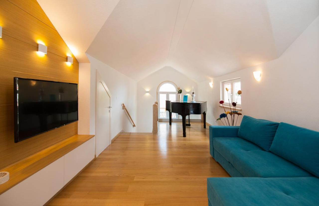 Villa Franka With Swimming Pool Бол Экстерьер фото